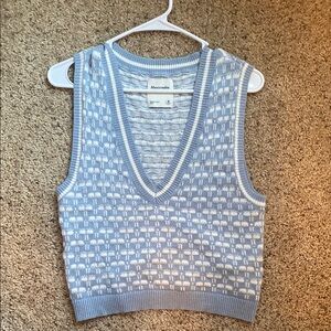 Abercrombie & Fitch Blue and Cream Knit Sweater